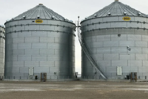 Pair of Lubbers grain bins side-by-side